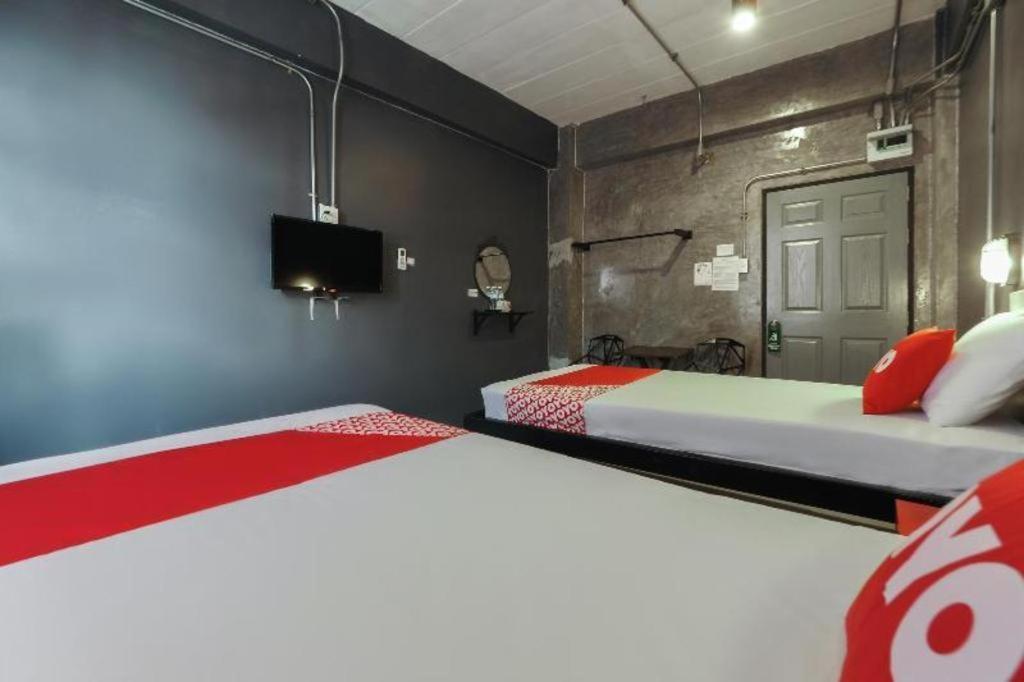 Vm1 Hostel Банкок Екстериор снимка